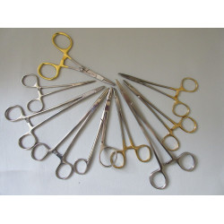 Pre-Owned Artery Forceps x 9